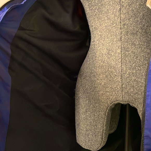 DIESEL light weight Windbreaker🌧️ Navy blue Unisex like brand new! - Picture 6 of 11